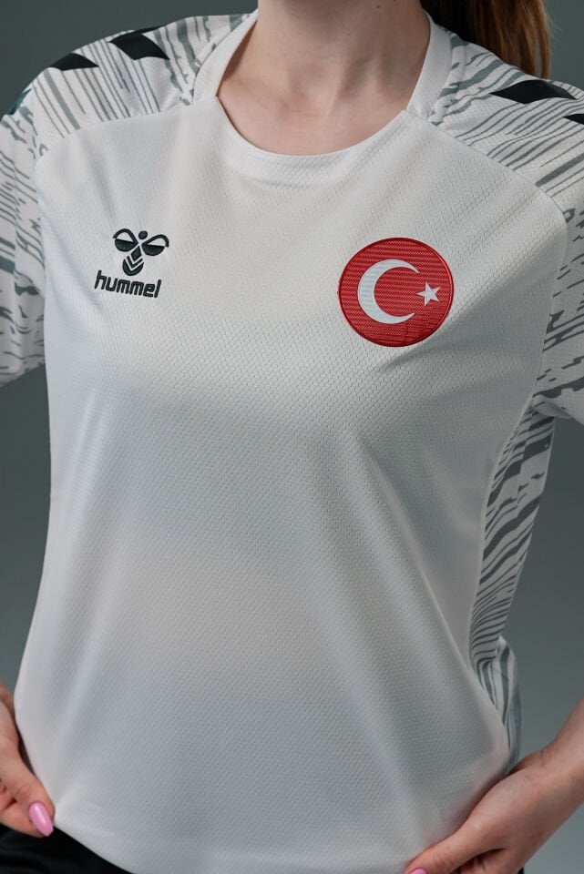 Milli Takım Line Antrenman Tişört Beyaz