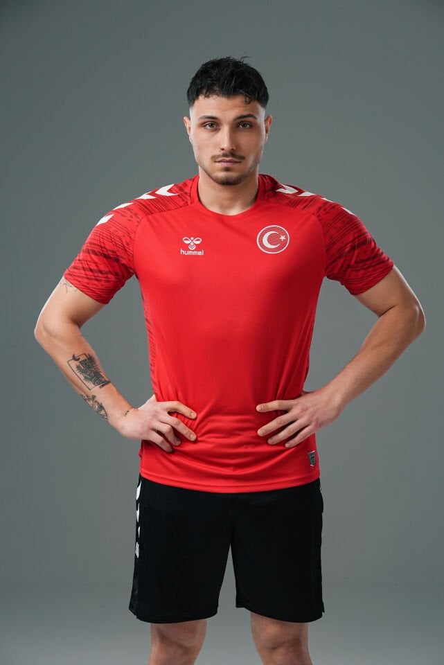 Milli Takım Line Antrenman Tişört Kırmızı