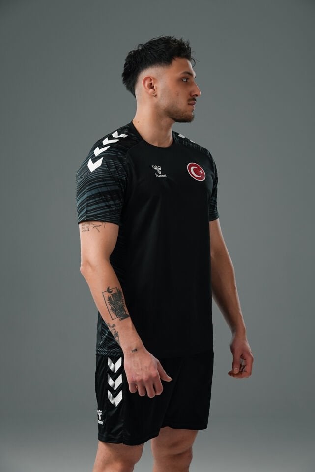 Milli Takım Line Antrenman Tişört Siyah