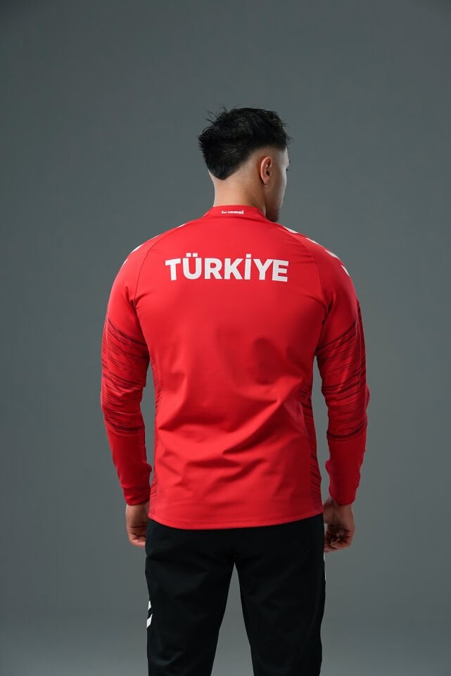 Milli Takım Line Kamp Eşofman Üstü Kırmızı