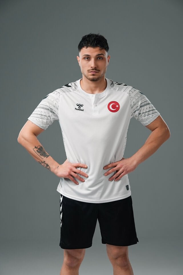 Milli Takım Line Kamp Tişört Beyaz