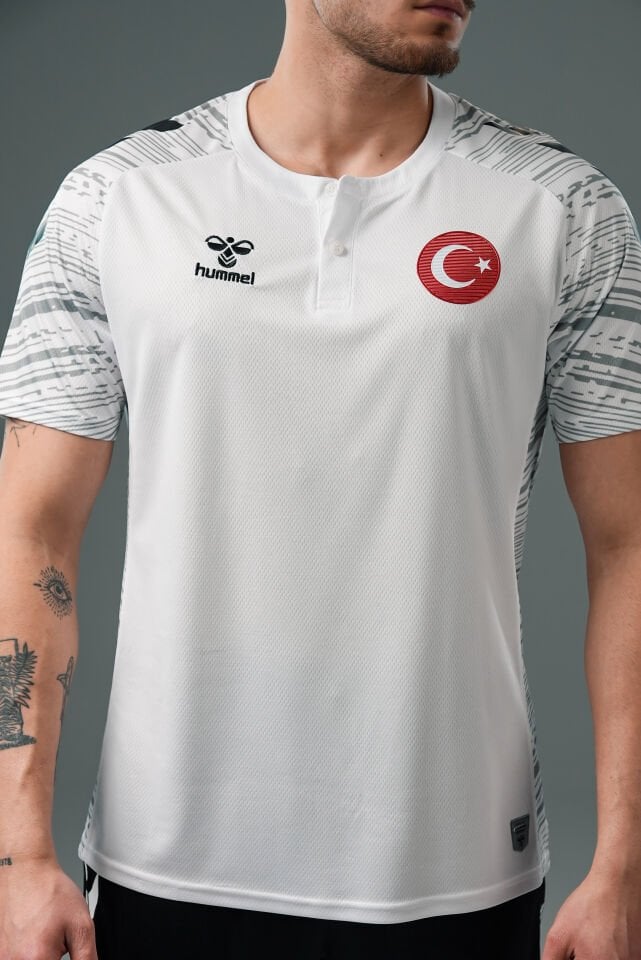 Milli Takım Line Kamp Tişört Beyaz