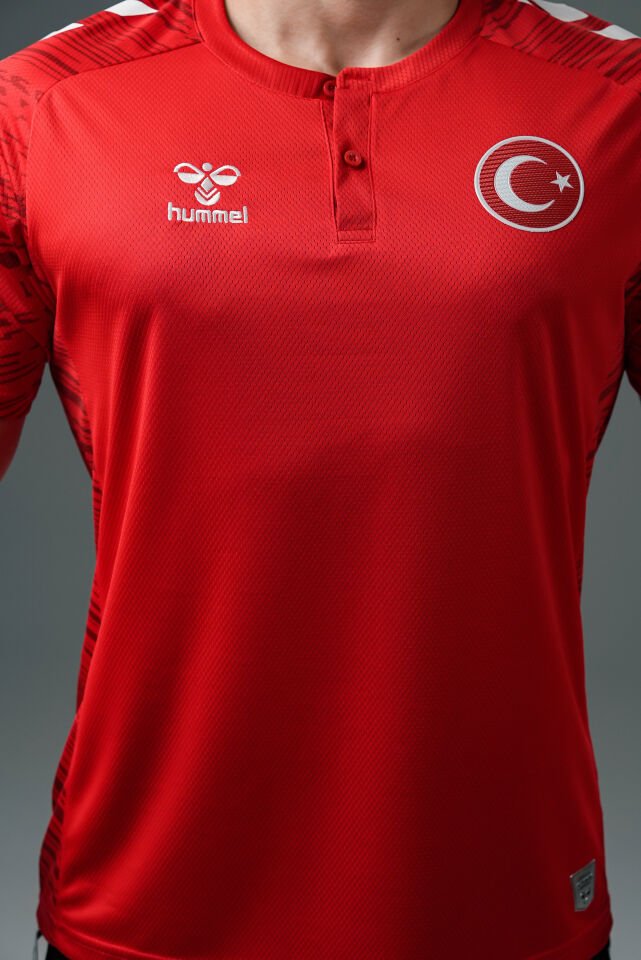 Milli Takım Line Kamp Tişört Kırmızı