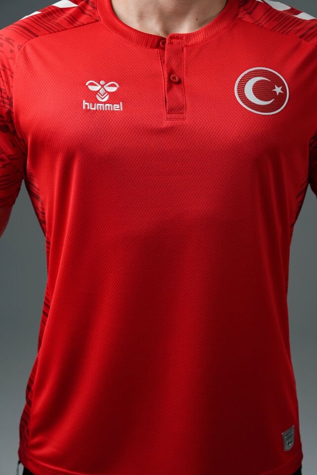 Milli Takım Line Kamp Tişört Kırmızı