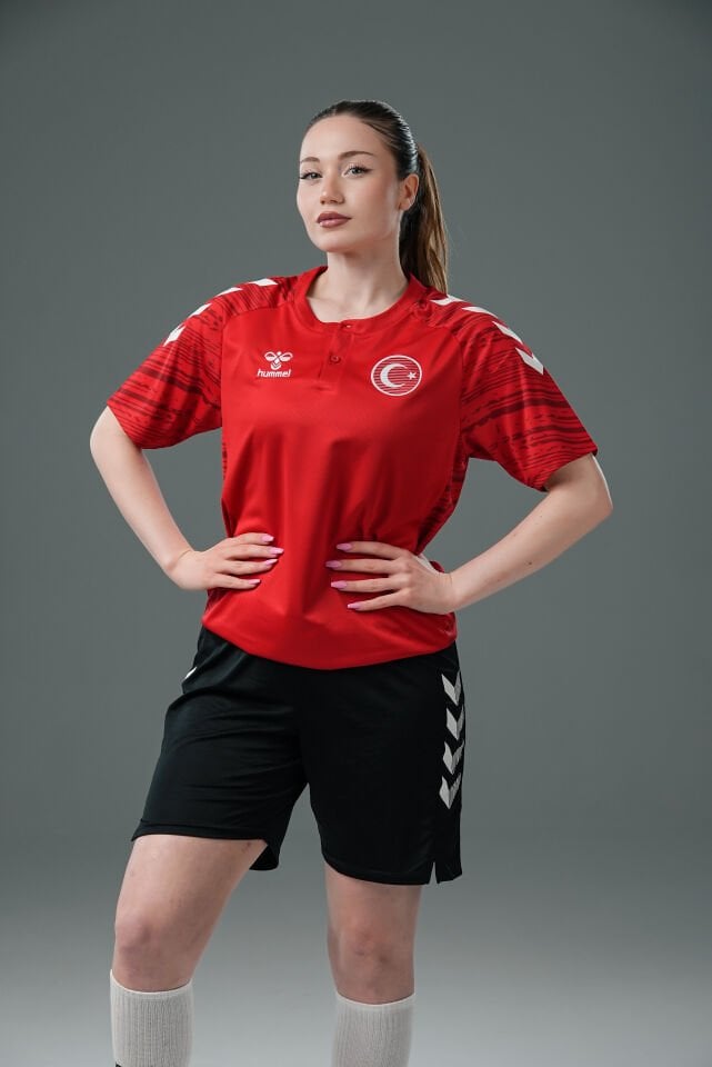 Milli Takım Line Kamp Tişört Kırmızı