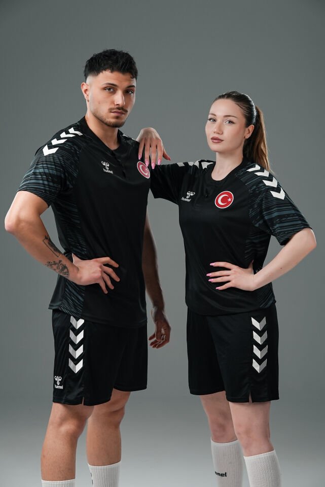 Milli Takım Line Kamp Tişört Siyah