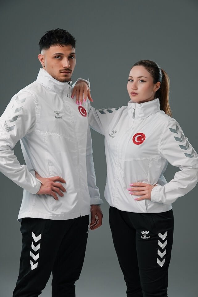 Dream Milli Takım Yağmurluk Beyaz