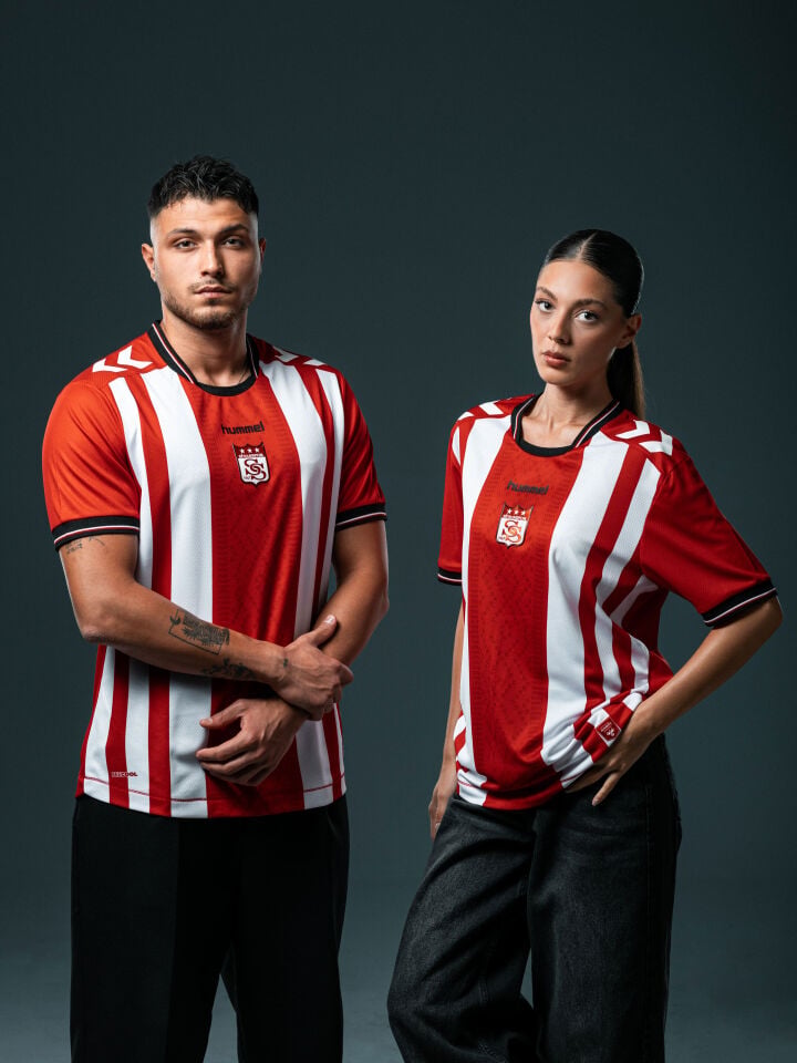 Hml Sivasspor Gök Medrese Kırmızı Forma 26/27