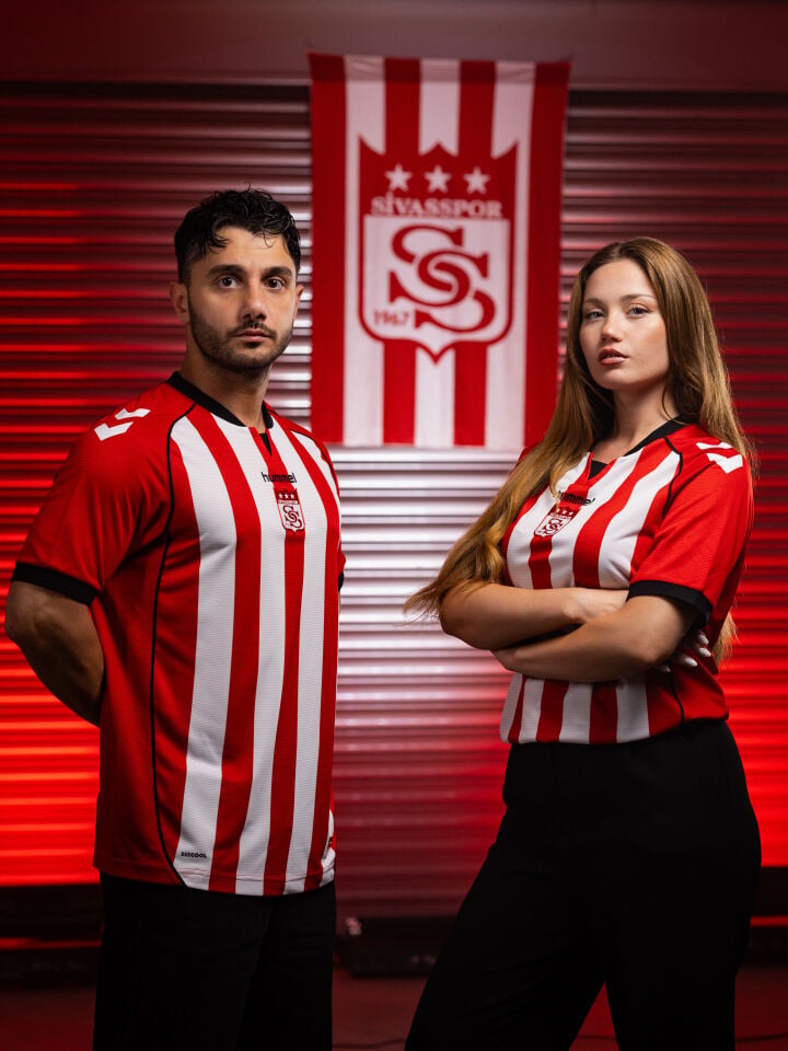 Hml Sivasspor Retro Çubuklu Forma 26/27