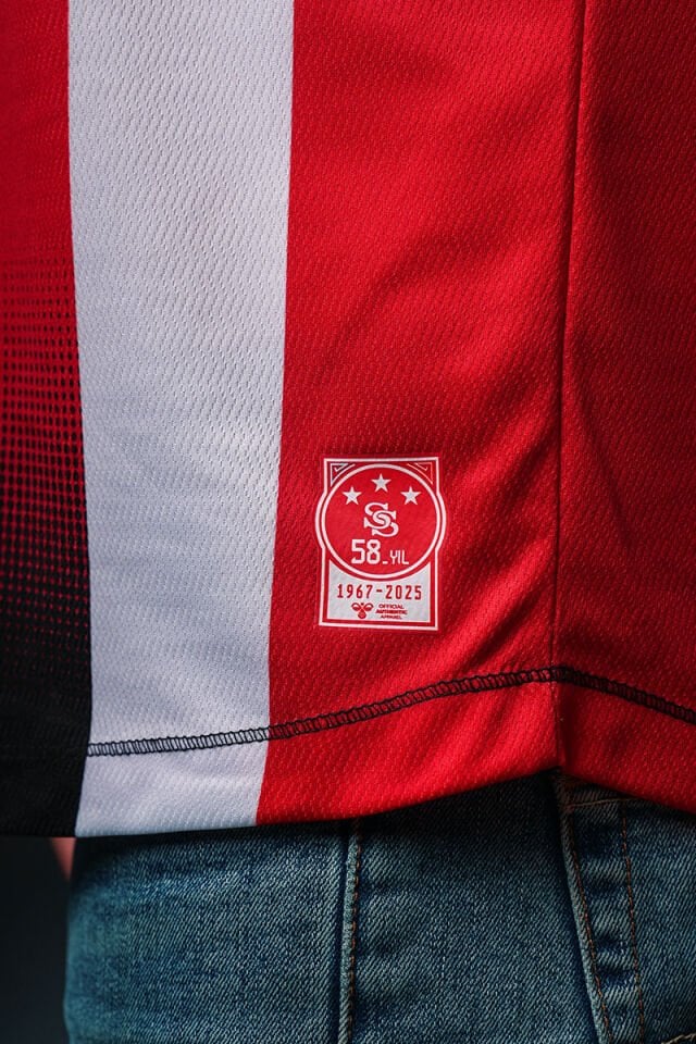 Sivasspor Efsane Çubuklu Forma 25/26