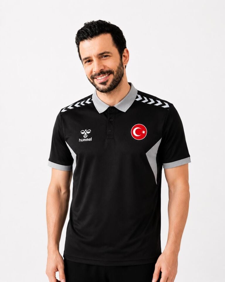 Hummel Otantik Milli Takım Kamp Tişört Siyah