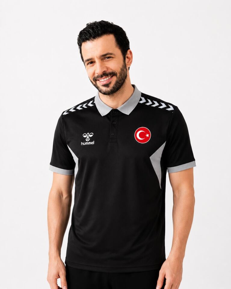 Hummel Otantik Milli Takım Kamp Tişört Siyah