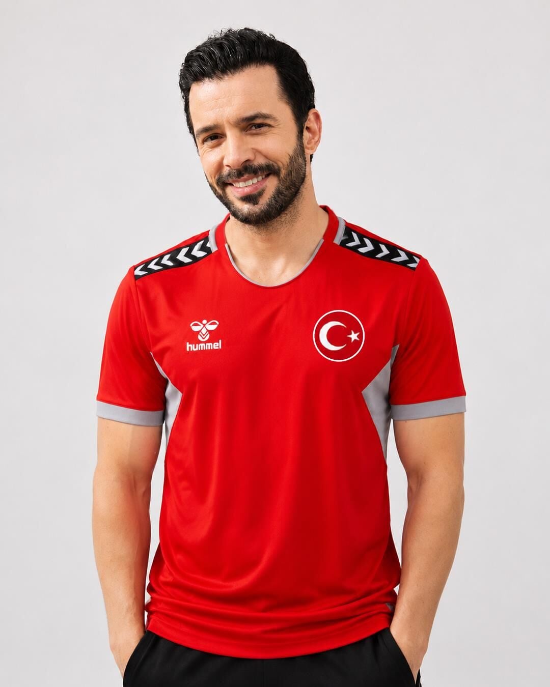 Hummel Otantik Milli Takım Antrenman Tişört Kırmızı