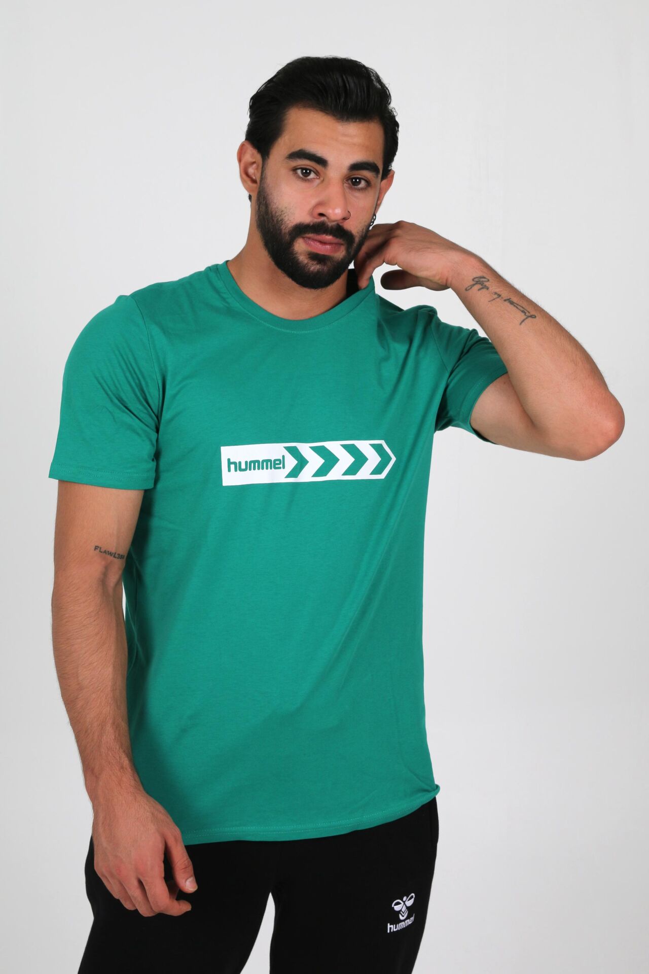 Hummel Armin Pamuklu Antrenman Tişört Yeşil Baskılı