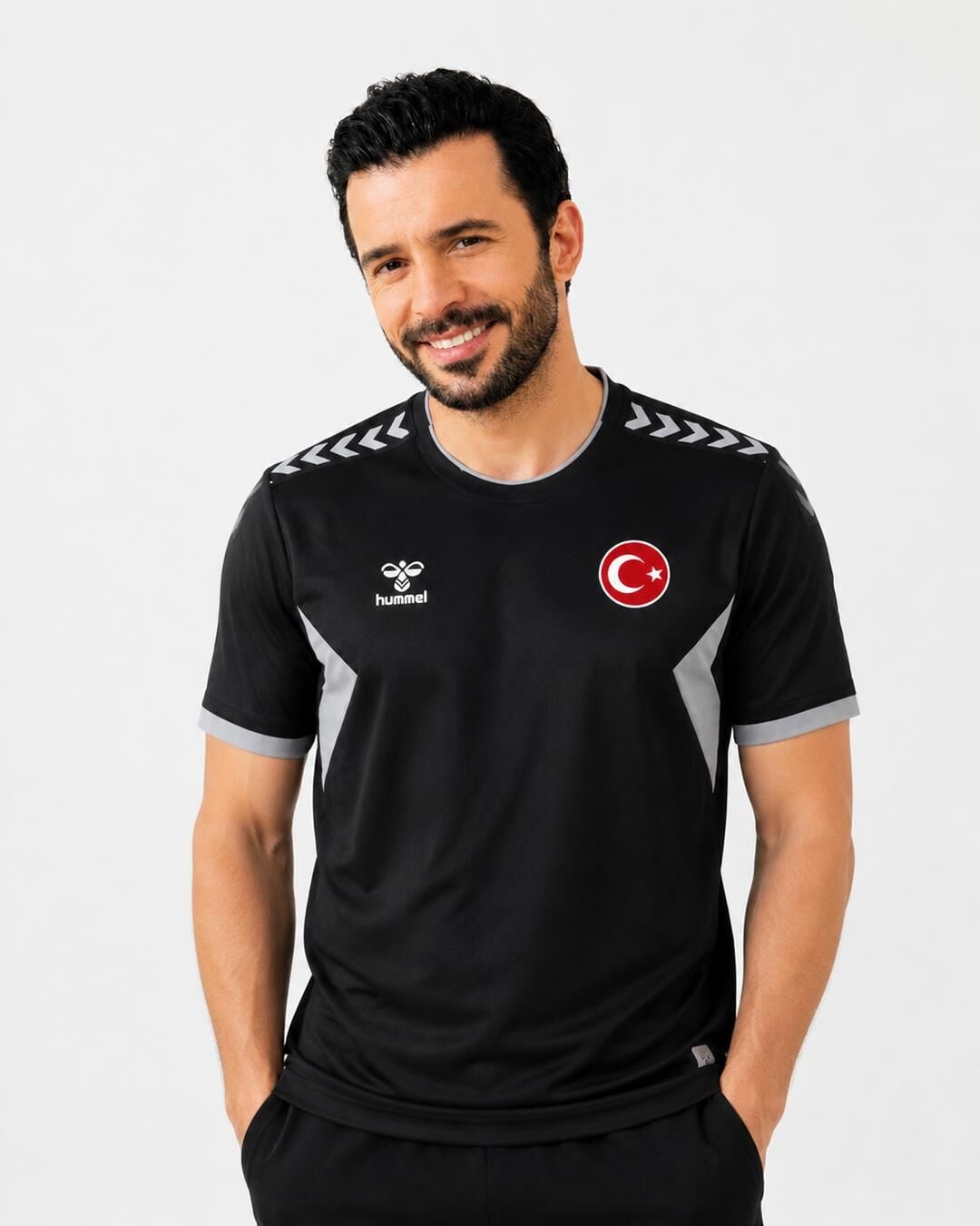 Hummel Otantik Milli Takım Antrenman Tişört Siyah