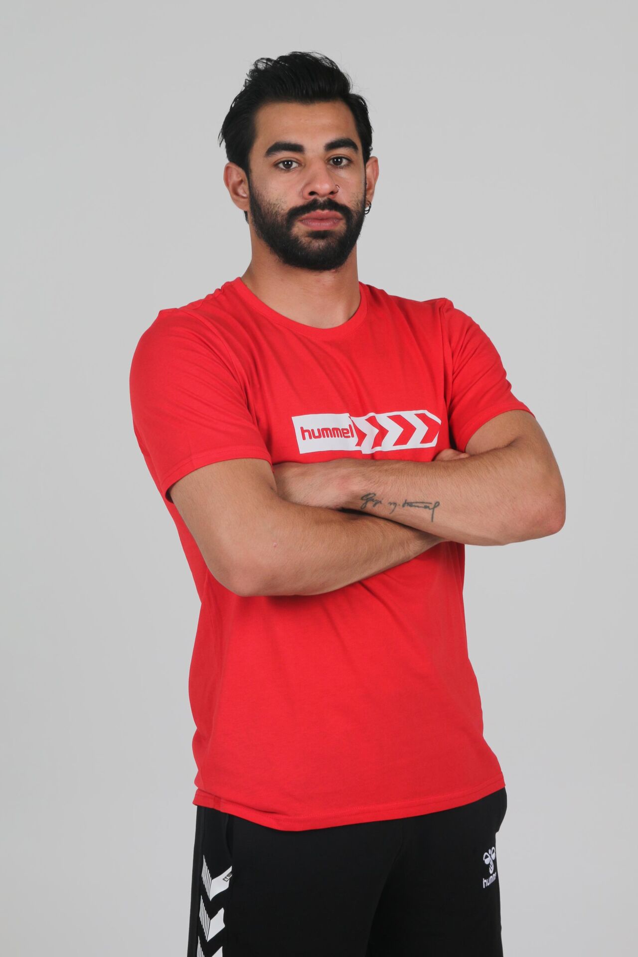 Hummel Armin Pamuklu Antrenman Tişört Kırmızı Baskılı