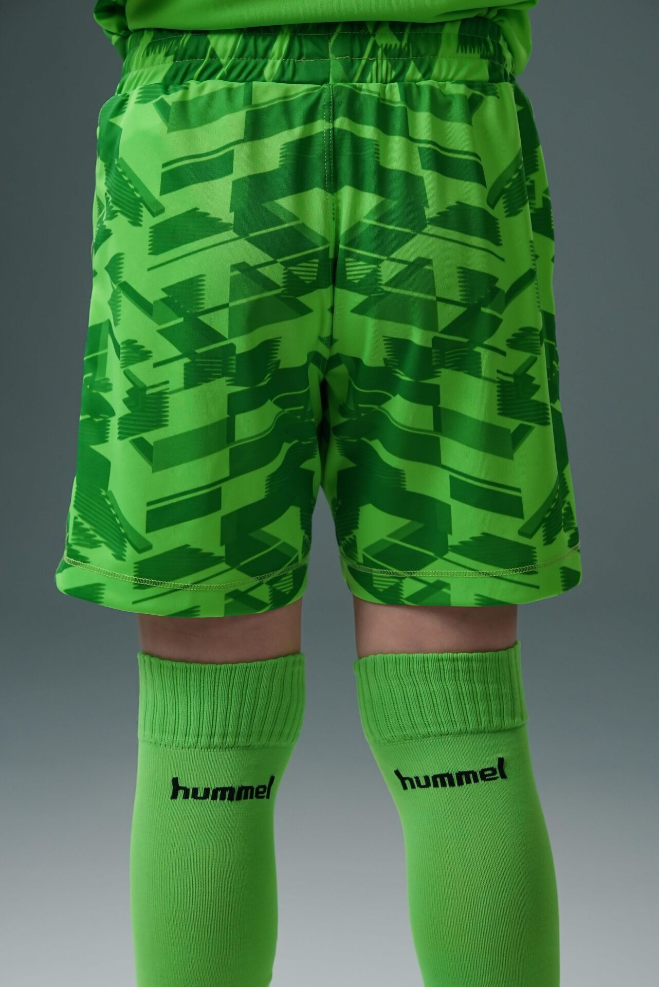 Hummel Line Kaleci Şort Neon Yeşil Çocuk