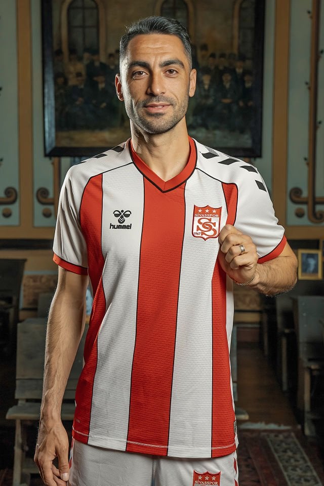 Sivasspor Efsane Çubuklu Forma Yetişkin