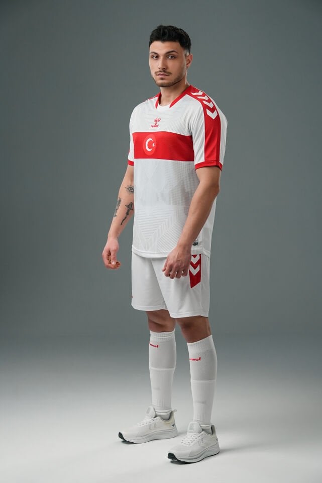 Türkiye Milli Takım Forma Beyaz