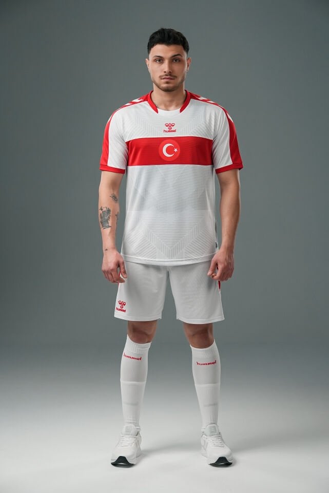 Türkiye Milli Takım Forma Beyaz