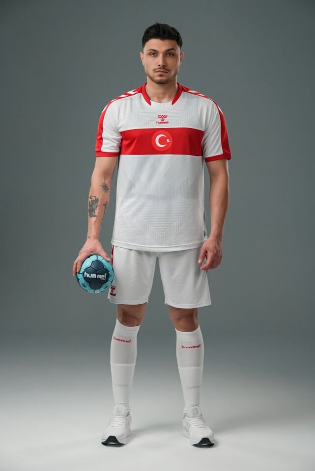 Türkiye Milli Takım Forma Beyaz