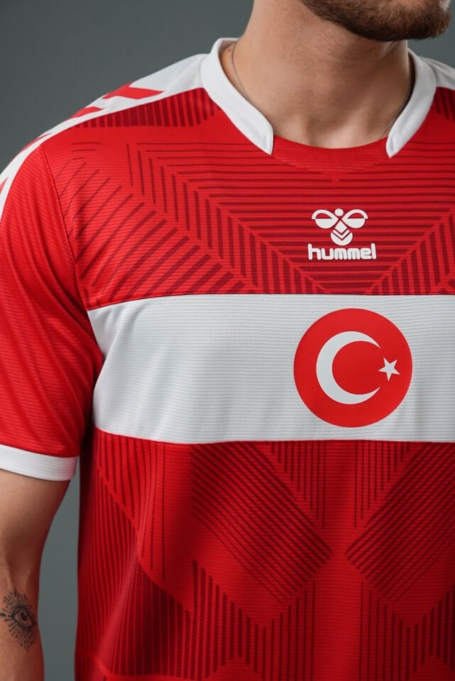 Türkiye Milli Takım Forma Kırmızı