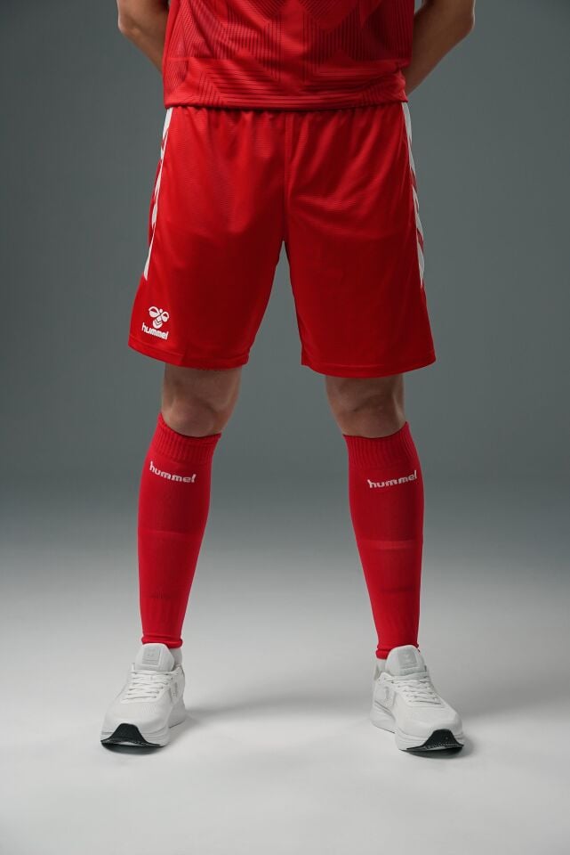 Hummel Milli Takım Kırmızı Şort Erkek