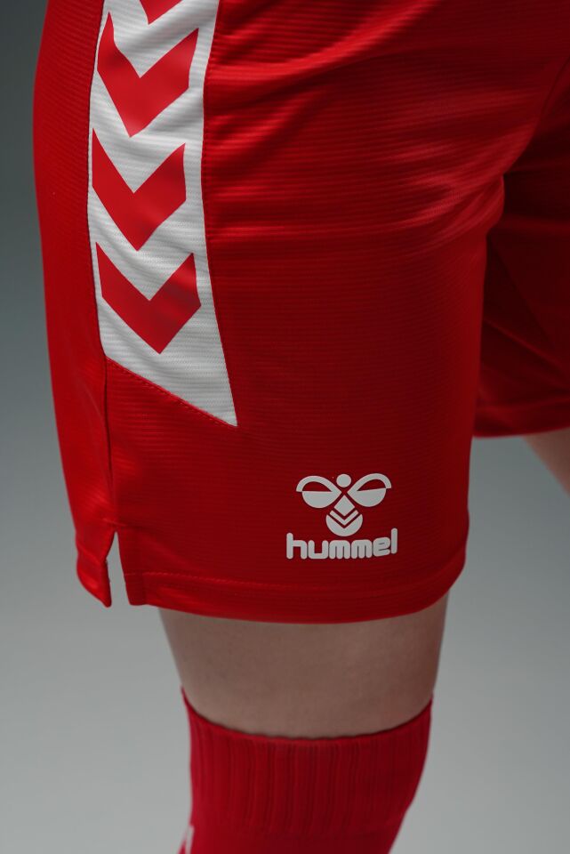Hummel Milli Takım Kırmızı Şort Kadın