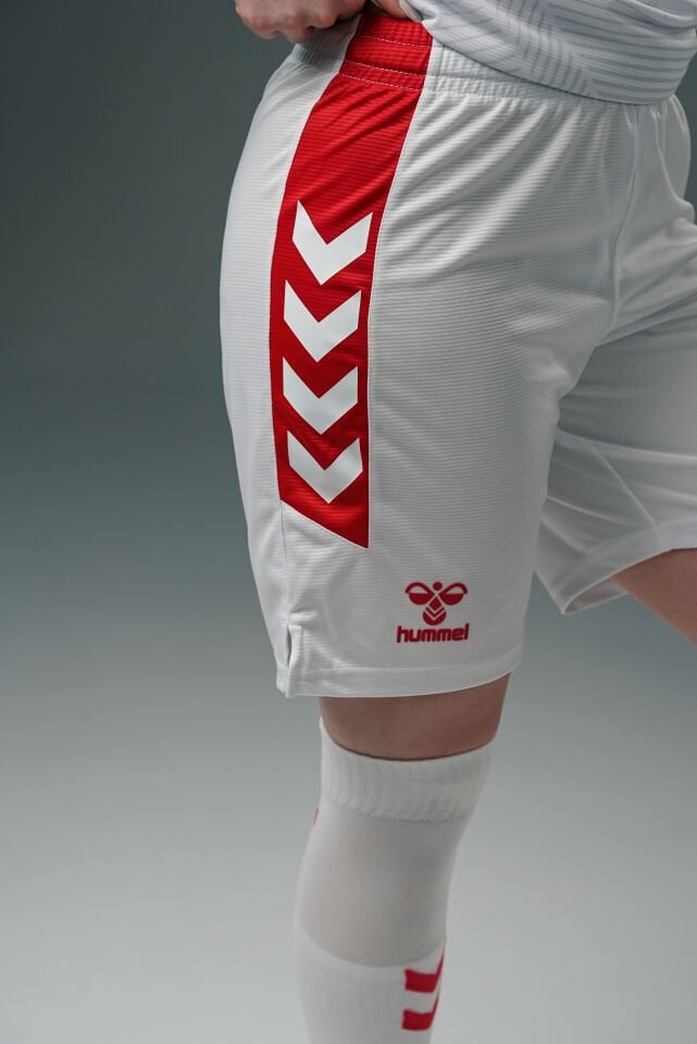 Hummel Milli Takım Beyaz Şort Kadın