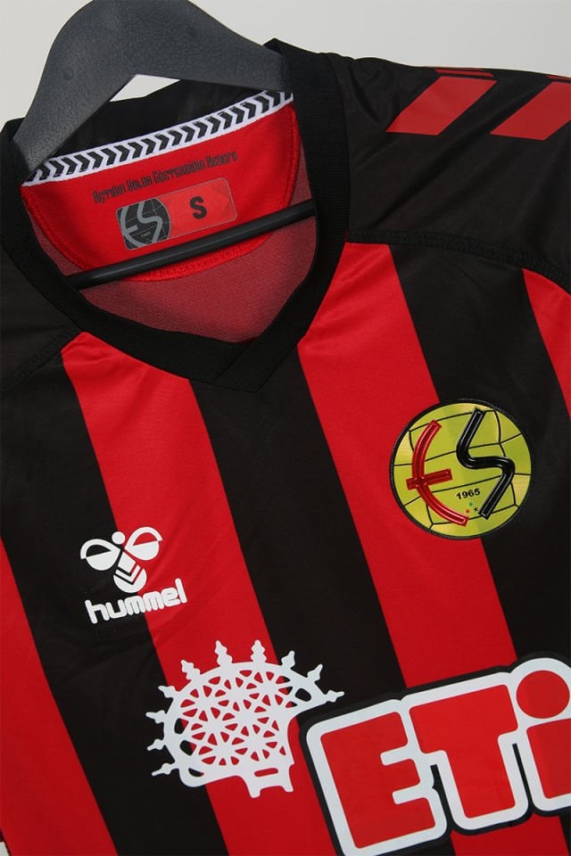 Eskişehirspor Efsane Çubuklu Yetişkin Forma