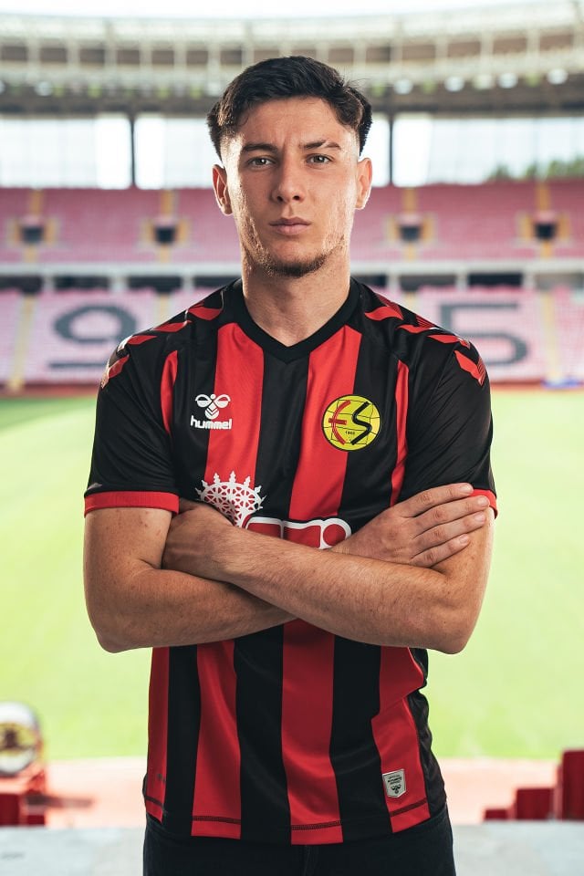 Eskişehirspor Efsane Çubuklu Yetişkin Forma